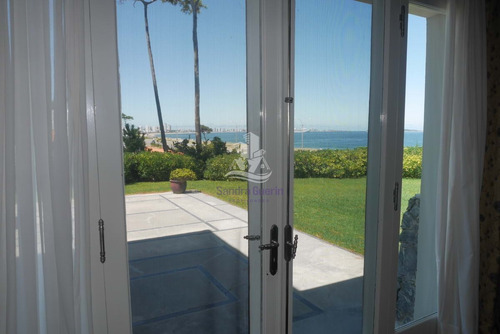 Vendo Mansión En Punta Del Este, Zona Mansa Frente Al Mar.- Ref: 28962