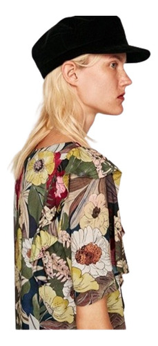 Blusa Estampa Flores Volados Talle Medio Importada