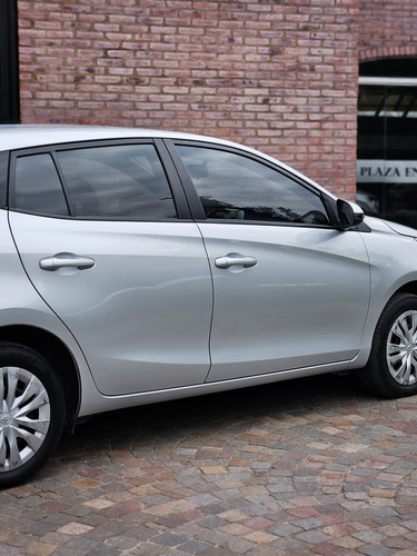 Toyota Yaris 1.5 107cv Xs