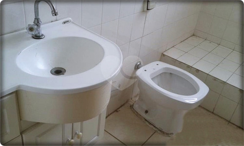 Imagem 11 de 15 de Sobrado Comercial E Ou Residencial Com 210 Metros Quadrados De Terreno. Santana - Reo446090