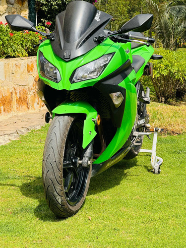 Kawasaki Ninja 300