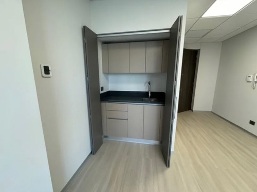 Arriendo!! Oficina 32mt2 Planta Libre, 1 Estacionamiento Sub
