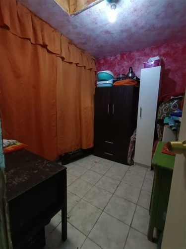 Casa En Venta De 5 Dorm. En Lo Prado