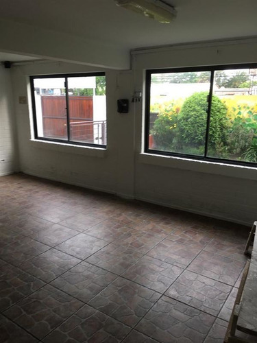 Casa Comercial Tres Piso , 3 Amplias Sala De Espera .