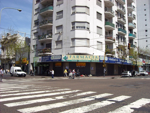 Imagen 2 de 7 de Local Venta Constitucion Sobre Avenida