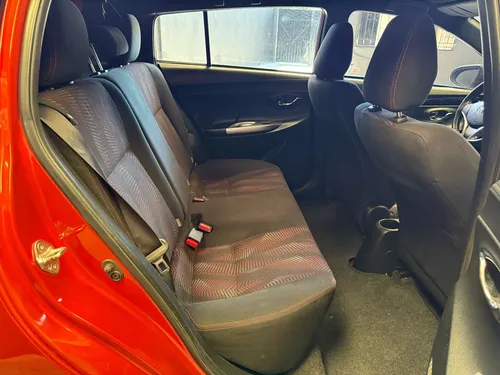 Toyota Yaris 1.5 5p S At Cvt