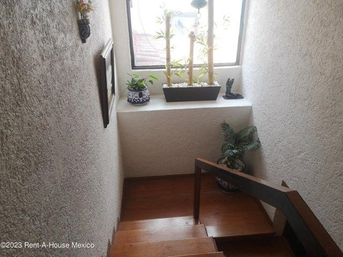 Casa En Venta En Huixquilucan, La Herradura Am. 24-1513