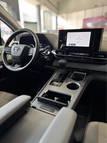 Toyota Sienna Le 2025 Entrega Inmediata