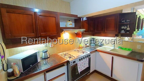 Bray Montoya Vende Amplio Apartamento En Zonas Oeste De La Ciudad De Barquisimeto En Piso Bajo Posee 3 Habitaciones 2 Baños Vigilancia Las 24 Horas Gas Directo 2#5#1#3#5#3#5 Bray Montoya