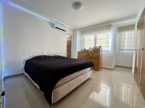 Imagen 19 de 30 de Mls #22-28102 Hermoso Y Moderno Penthouse Duplex Con Increíble Vista, Es Un Piso Completo. Afm
