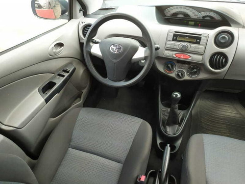 Toyota Etios 1.5 Xs Sedan 16v Mec