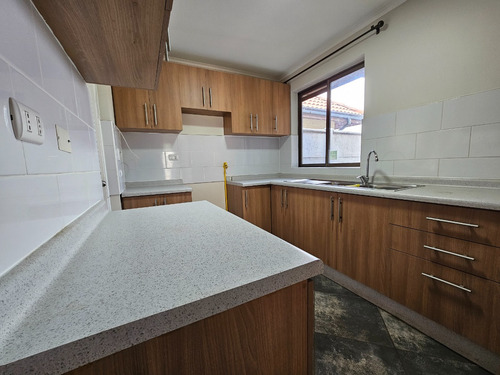 Casa De 1 Piso Parque San Valentín