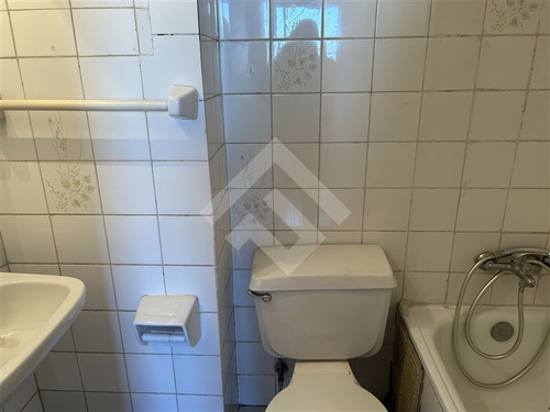 Departamento En Venta De 4 Dorm. En Las Condes