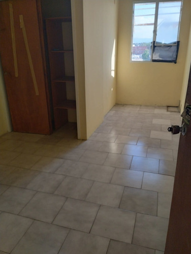 Imagen 10 de 15 de Apartamento En Alquiler En La Romana Maracay Centrico - Br