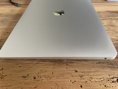 Apple Macbook Air A2337 M1 8gb 256gb Prata 60hz Prata Prateado (Usado)