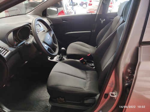 Imagem 4 de 6 de Hyundai Hb20 1.0 Comfort Flex Mec. Cinza 2018