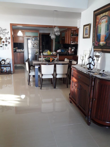 Imagen 6 de 23 de Vendo Apto 3 Hab/ 218 Mt2 / 3 Parq/ Zona Exclusiva Urb. Real
