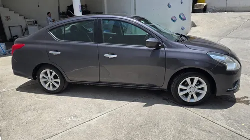 Nissan Versa 1.6 Advance Mt