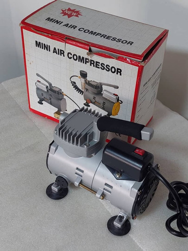 Compresor Mini Para Aerografia 1/8 Hp Y 40 Lib De Presión 
