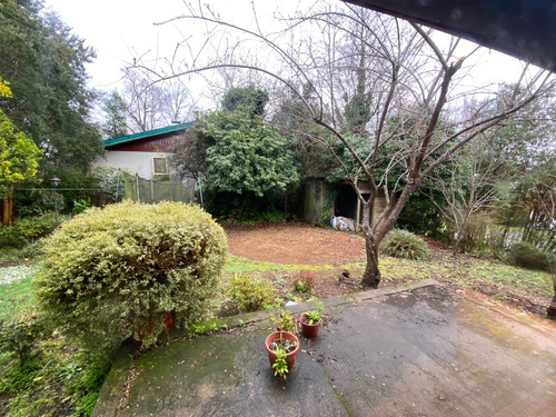 Casa De 78 M2 De2 Pisos, Sector Teja Sur, Isla Teja,valdivia