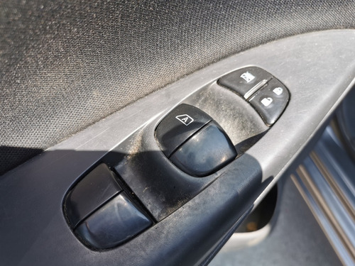 Imagen 8 de 12 de Nissan Sentra Sense 2082