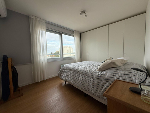 Alquiler Apartamento Un Dormitorio Amueblado En Malvín - E-tower Sky 704 - Campiglia (ref: Cpc-436)