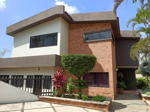 Imagen 1 de 8 de Gabriel Rivas Vende Casa En Urb. Colinas De Guataparo Valencia Cod: Lemc-401