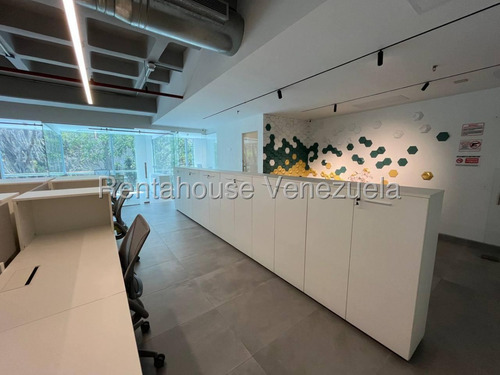 Alquiler De Oficina En Los Naranjos Del Cafetal Torre Q Jlrp Mls 25-18047