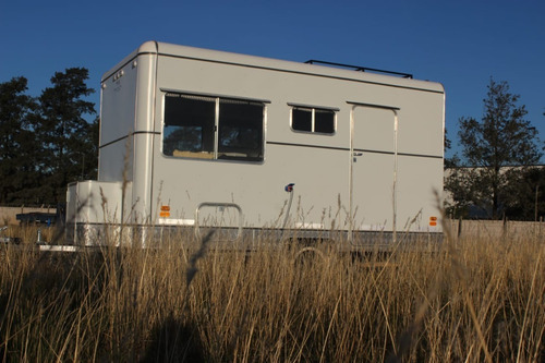 Imagen 4 de 25 de Casa Rodante Estilo Americana Para 4 Personas