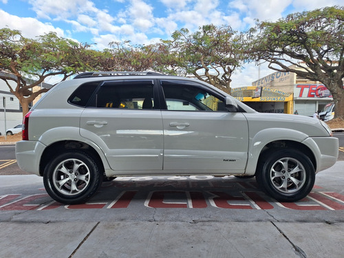 Hyundai Tucson 2.0 Gls 4x2 Flex Aut. 5p