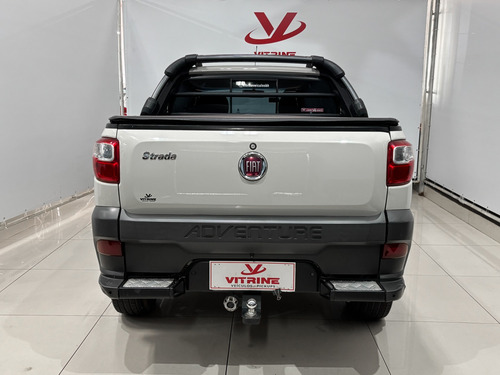 Fiat Strada 1.8 MPI ADVENTURE CD 16V FLEX 3P MANUAL