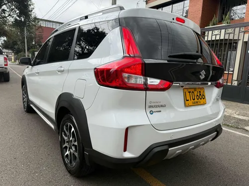 Suzuki Xl7 1.6 7 Pasajeros Automatica