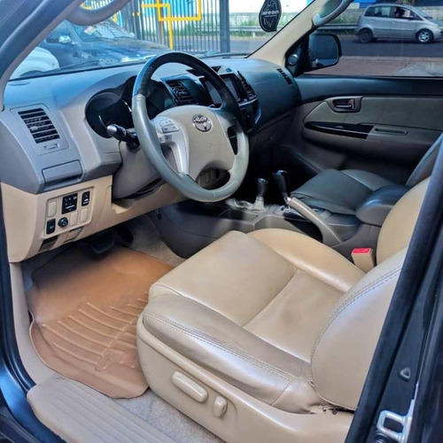 Imagen 7 de 10 de Toyota Fortuner 4x4 - Automatica