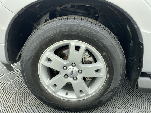 Imagen 24 de 25 de Ford Explorer Xlt 4.0