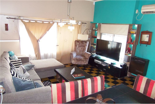 Venta Casa 5 Ambientes Cochera Quincho