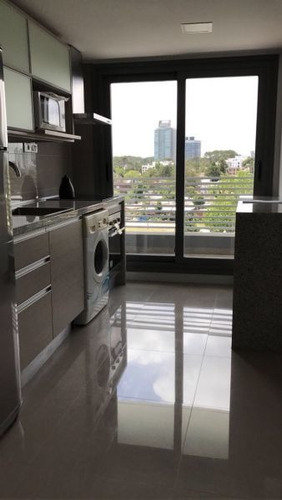 Venta Apartamento 2 Dormitorios En Playa Mansa,
