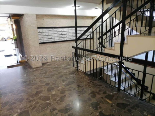 Apartamento En Alquiler En Colinas De Santa Monica (24-19566) / Hairol Gutierrez