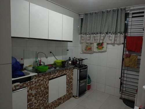 Casa Com 4 Quartos (1 Suíte)