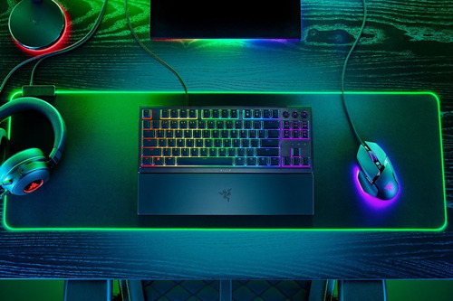 Imagen 4 de 6 de Teclado Razer Ornata V3 Tenkeyless Multimedia Rgb 8 Zonas Us