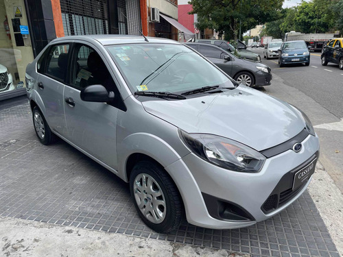Ford Fiesta 1.6 Max One Ambiente 2010 Cassano Automobili