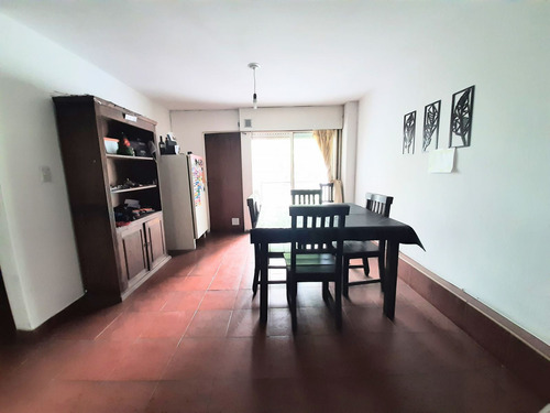 Vendo Departamento Con Balcon En Nueva Cordoba, Excelente Ubicacion.