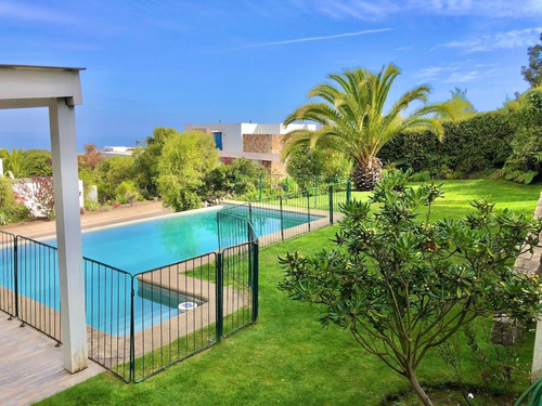 En Venta Interesante Y Sólida Casa En Costa Cachagua