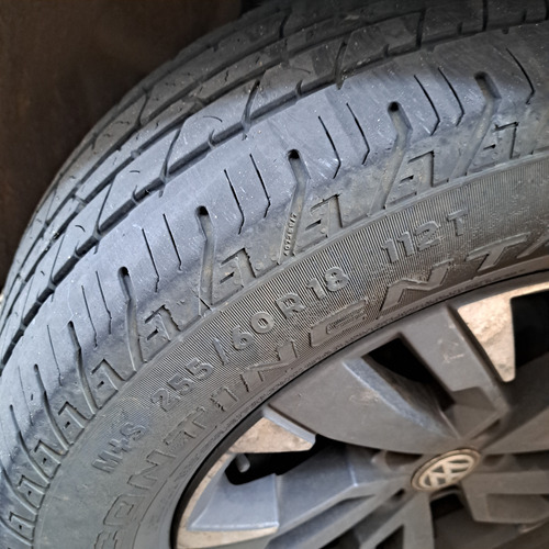 Neumáticos Continental 255/60 R18 Liquido