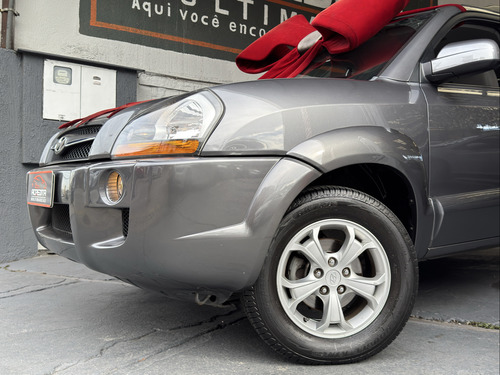 Hyundai Tucson 2.0 MPFI GLS 16V 143CV 2WD FLEX 4P AUTOMÁTICO