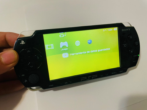 Psp Slim 2000+ Memoria 32gb , Cargador + Bateria + Regalos