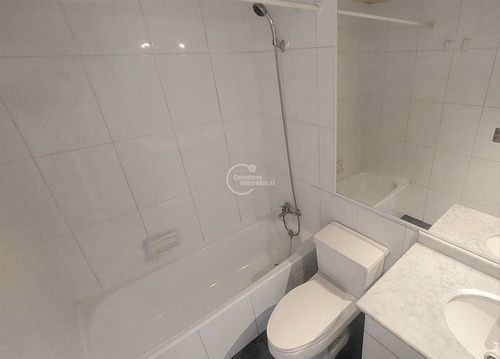 Departamento En Venta De 2 Dorm. En Las Condes