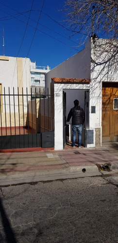 Casa En Venta - 3 Dormitorios 2 Baños - 300mts2 - San Luis