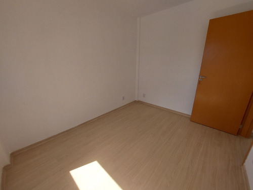 Imagem 13 de 23 de 2 Quartos, Elevador Em Contagem - 889