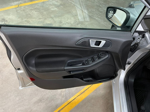 Imagen 9 de 17 de Ford Fiesta 1.6 5 P S Plus