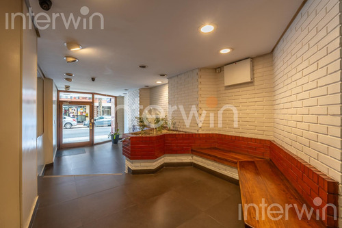 Departamento De 4 Ambientes Con Balcón En Balvanera - Venta.